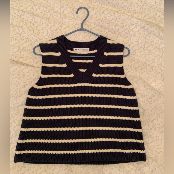 Zara sleeveless wool sweater - Picture 2 of 4